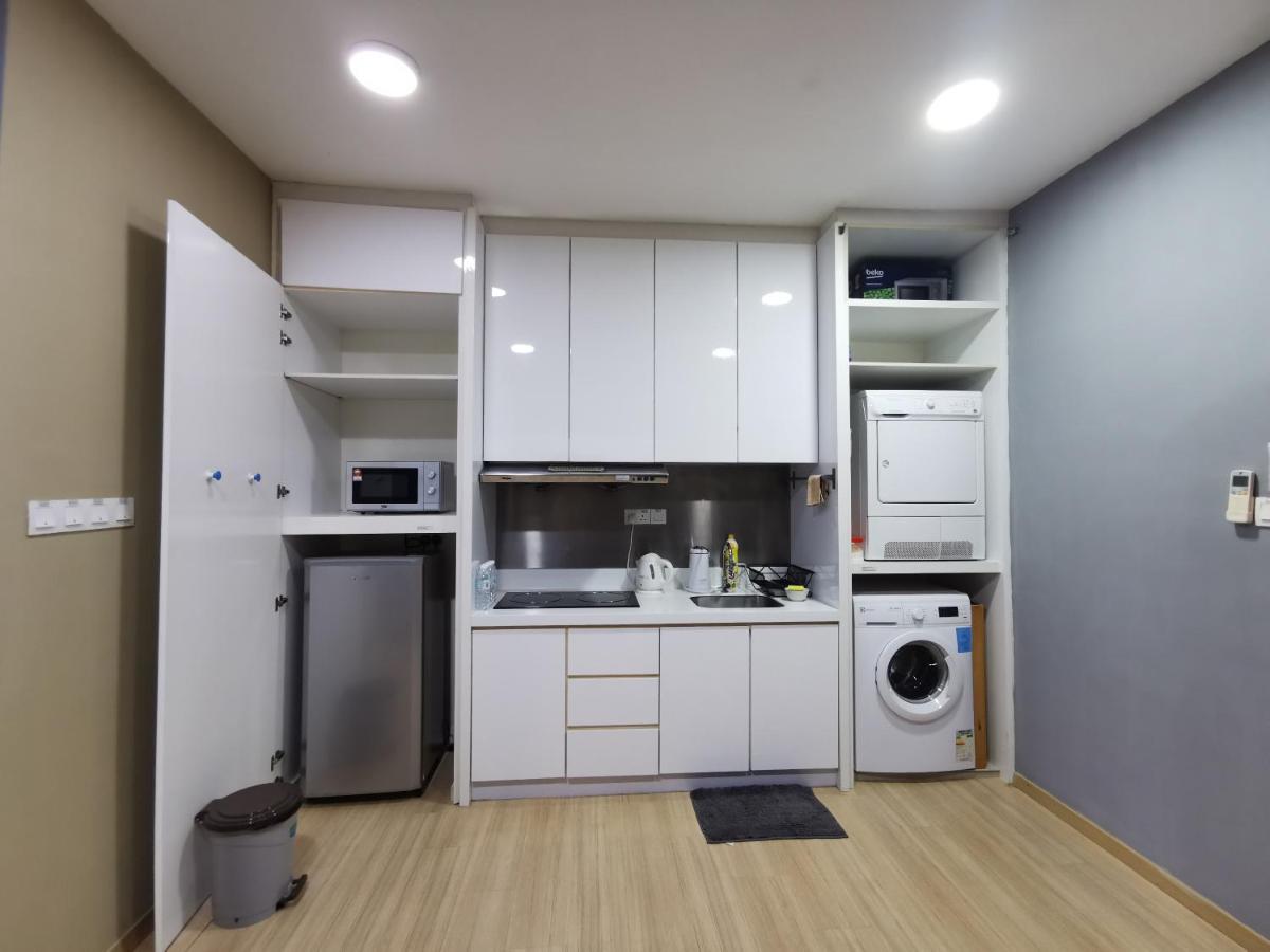 118 Island Plaza Suite City8 by Joal - Housity
