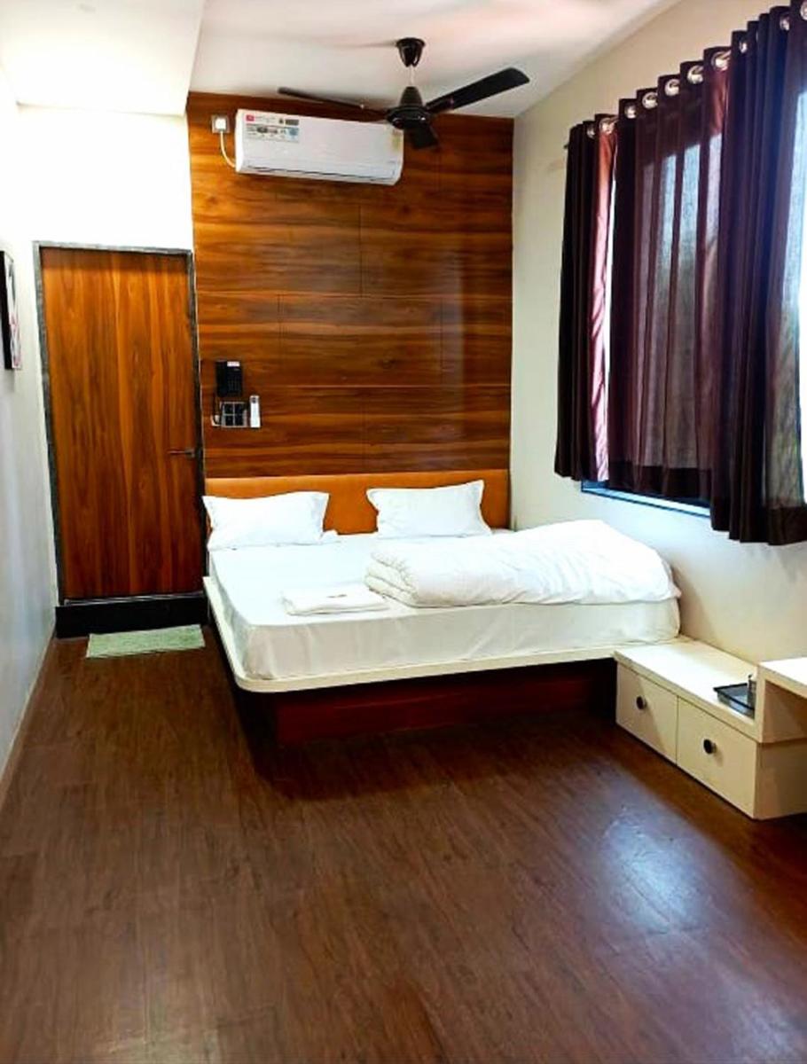 HOTEL GRAND VINAYAK, KUKSHI - Housity