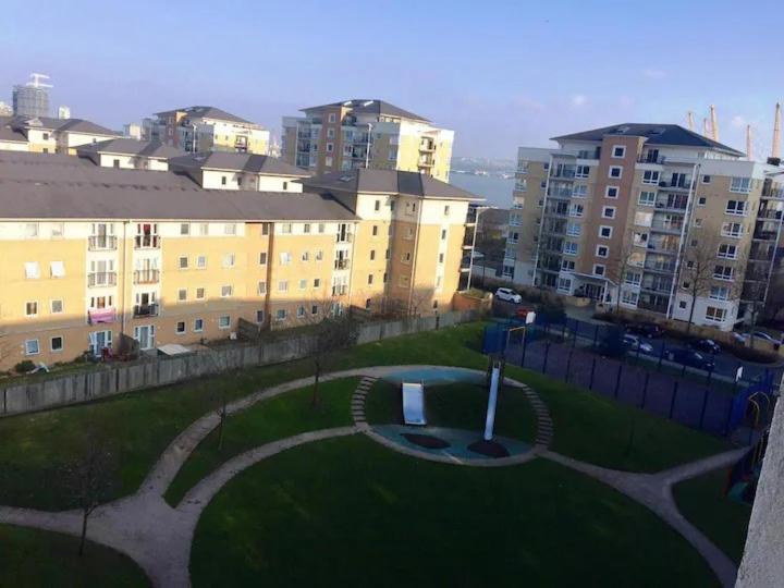 Suitetrails - Room 1 or 2 ppl near EXCEL, O2, Canary Wharf - London