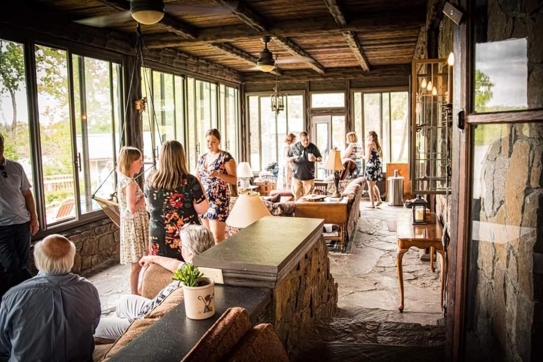 The Brower House - Housity