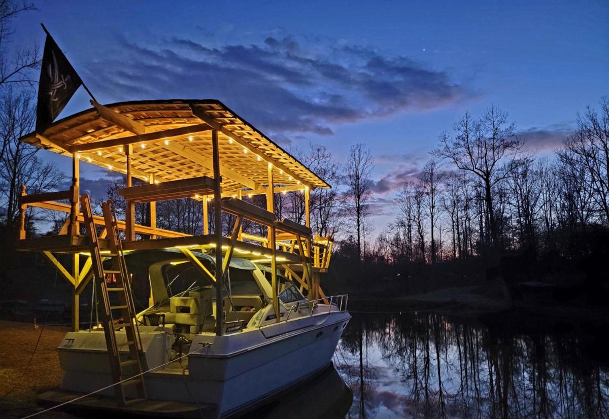 Hobbithouse at White Lotus Eco Spa Retreat - Housity