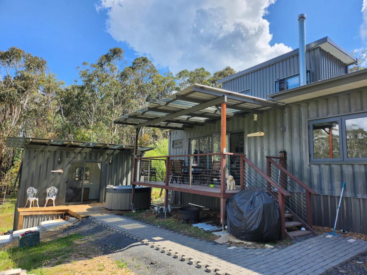 Delightful Container House with Views - Housity
