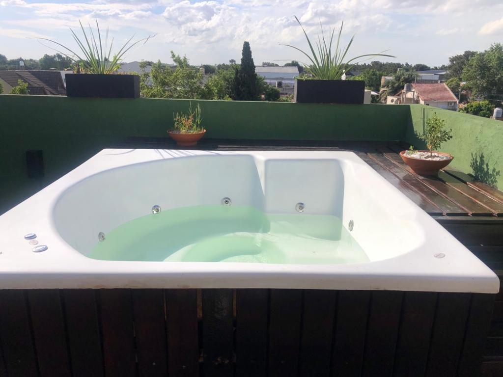 Apart hotel protomy tenemos piscina climatizada - Housity