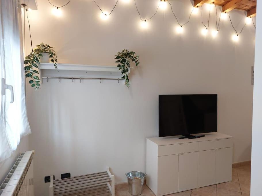Smile Home! Graziosa casa con parcheggio e giardino - Housity