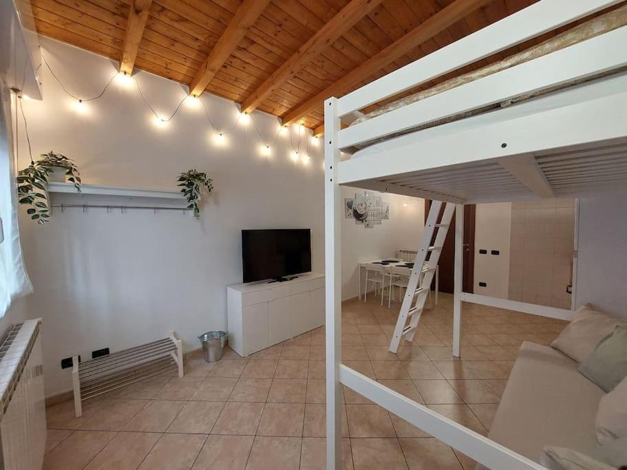 Smile Home! Graziosa casa con parcheggio e giardino - Housity