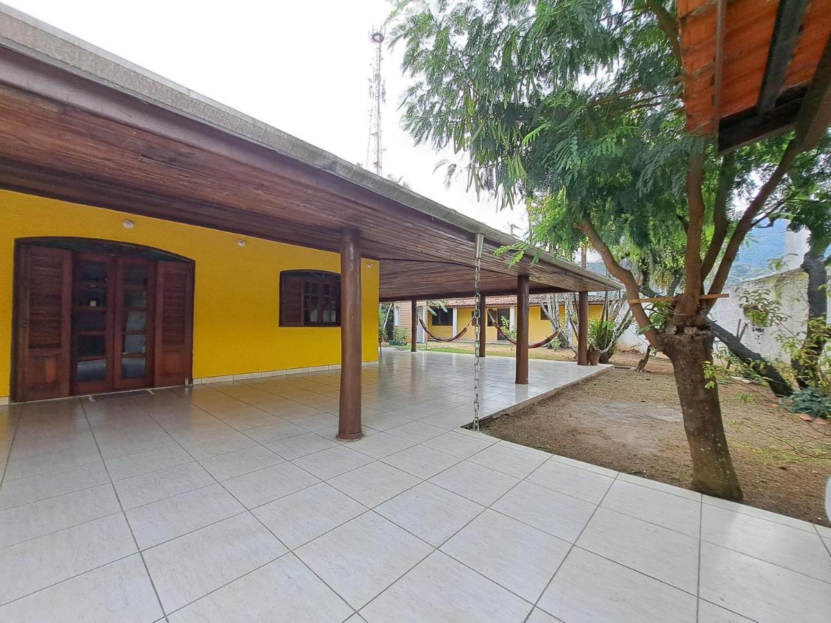 Casa Daslis Espaçosa e Bem Localizada - Housity
