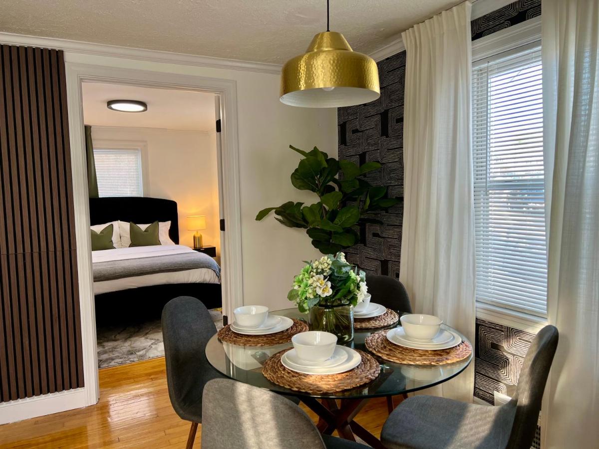 JXN Services BnB - Your Home Away from Home! - Housity