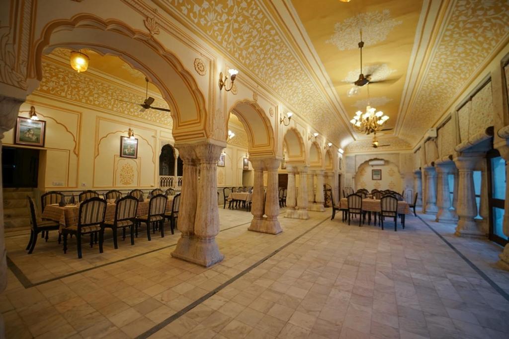 Bhadrawati Palace - Housity