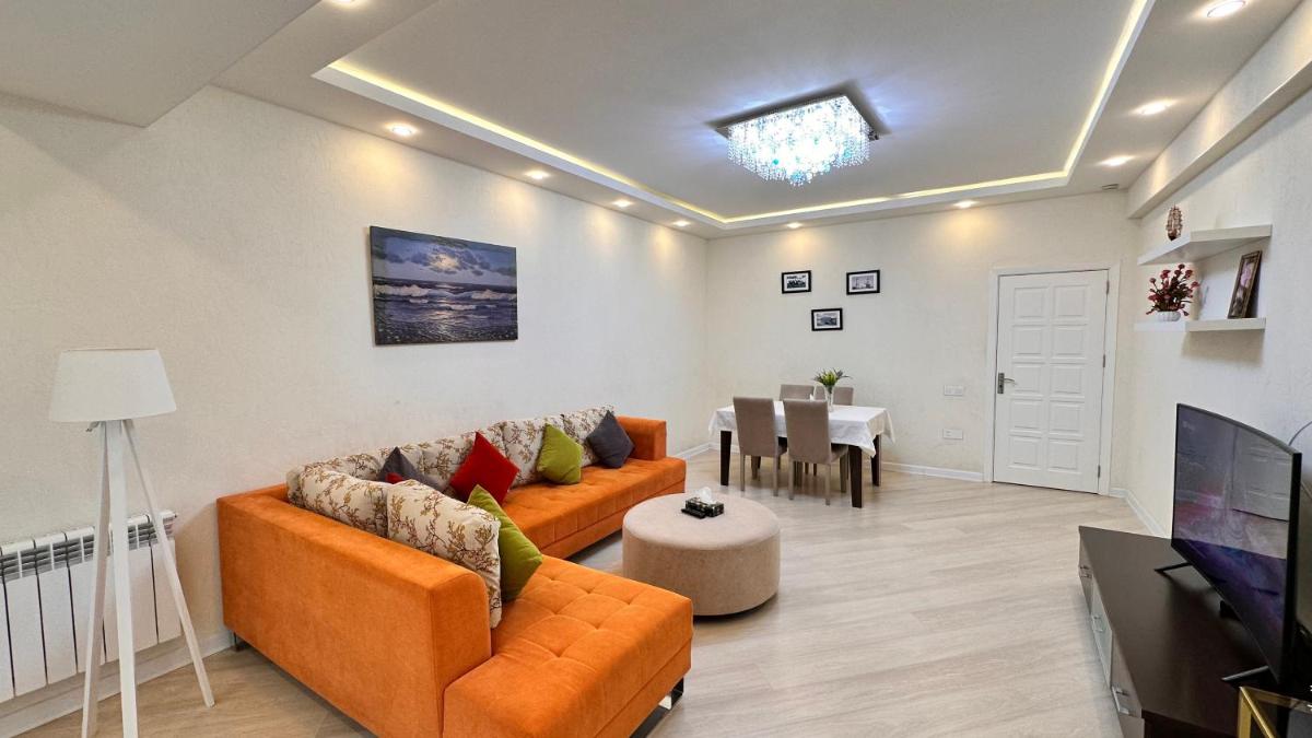 Azure Residence - Housity