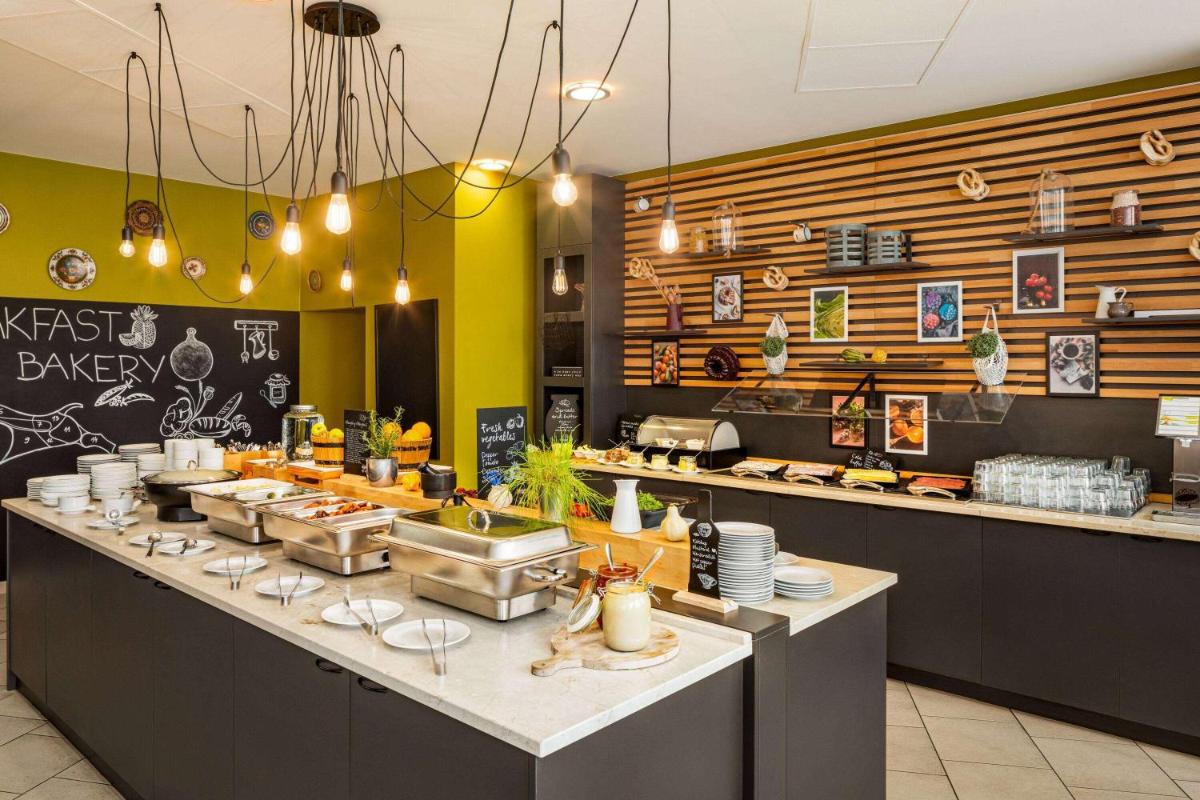 Vienna House Easy by Wyndham Bratislava - Housity