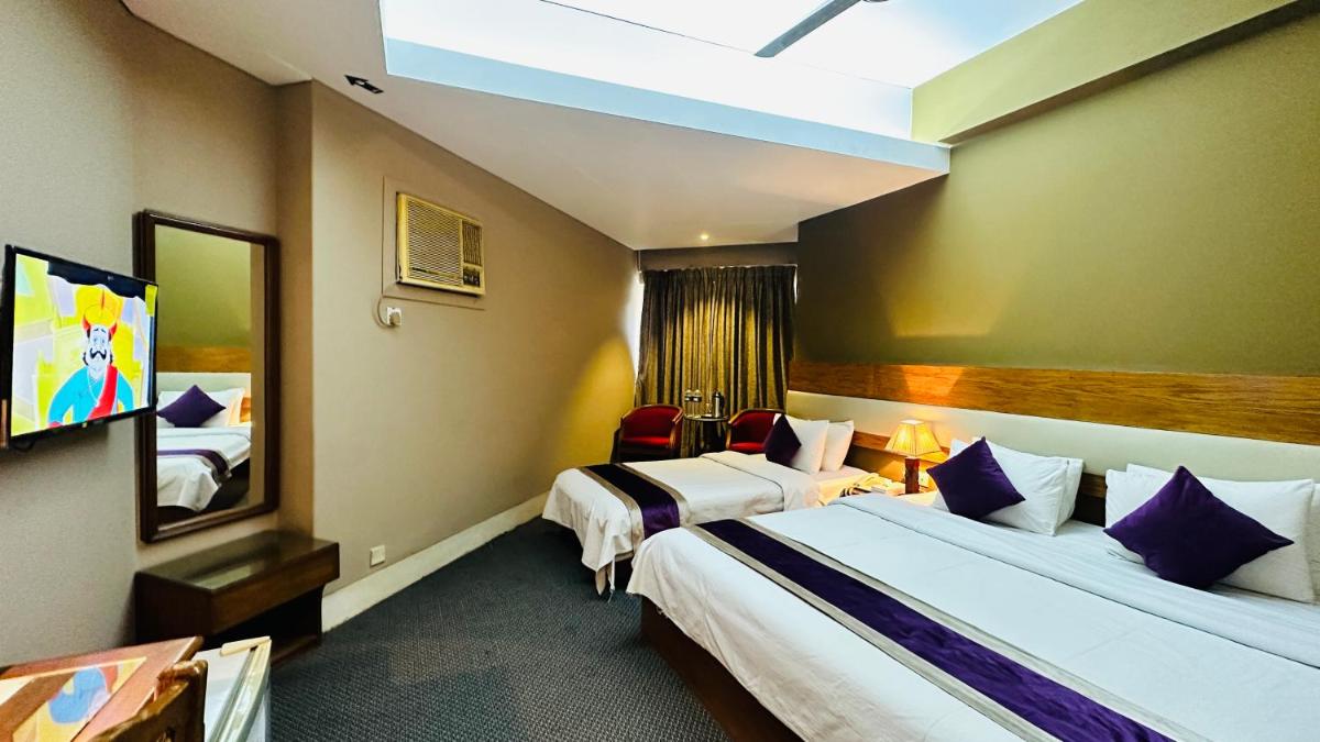 Suitetrails - Hotel Ashrafee & Restaurant