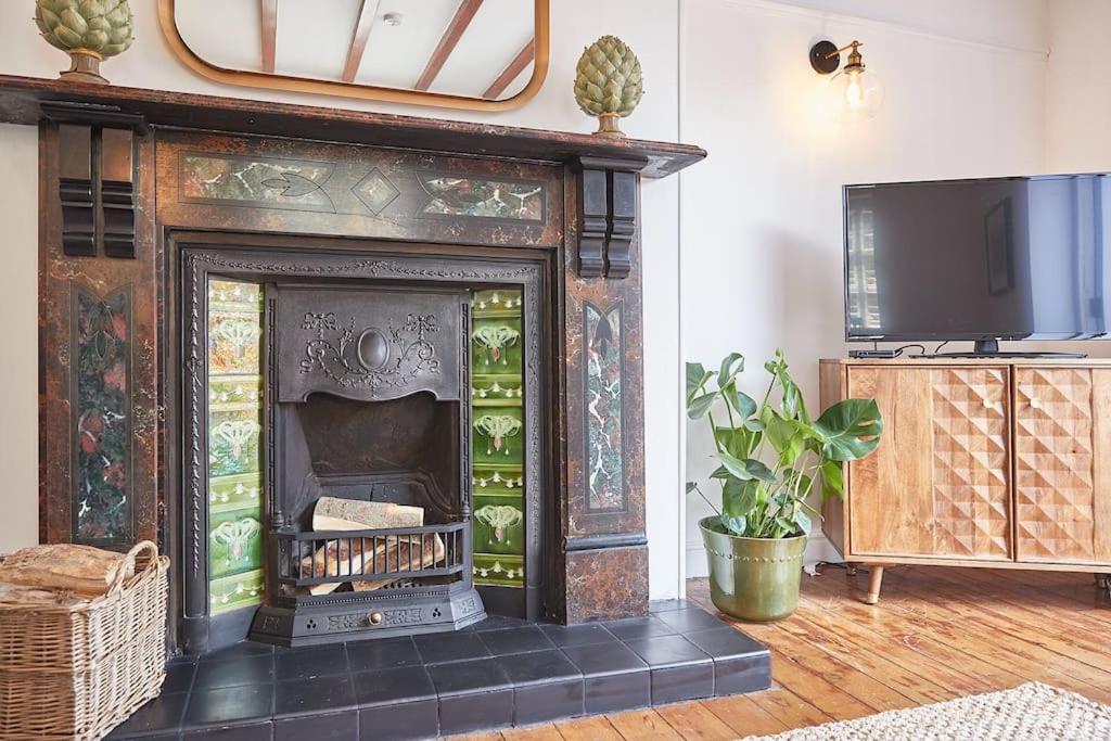 Abbey View Cottage - Housity
