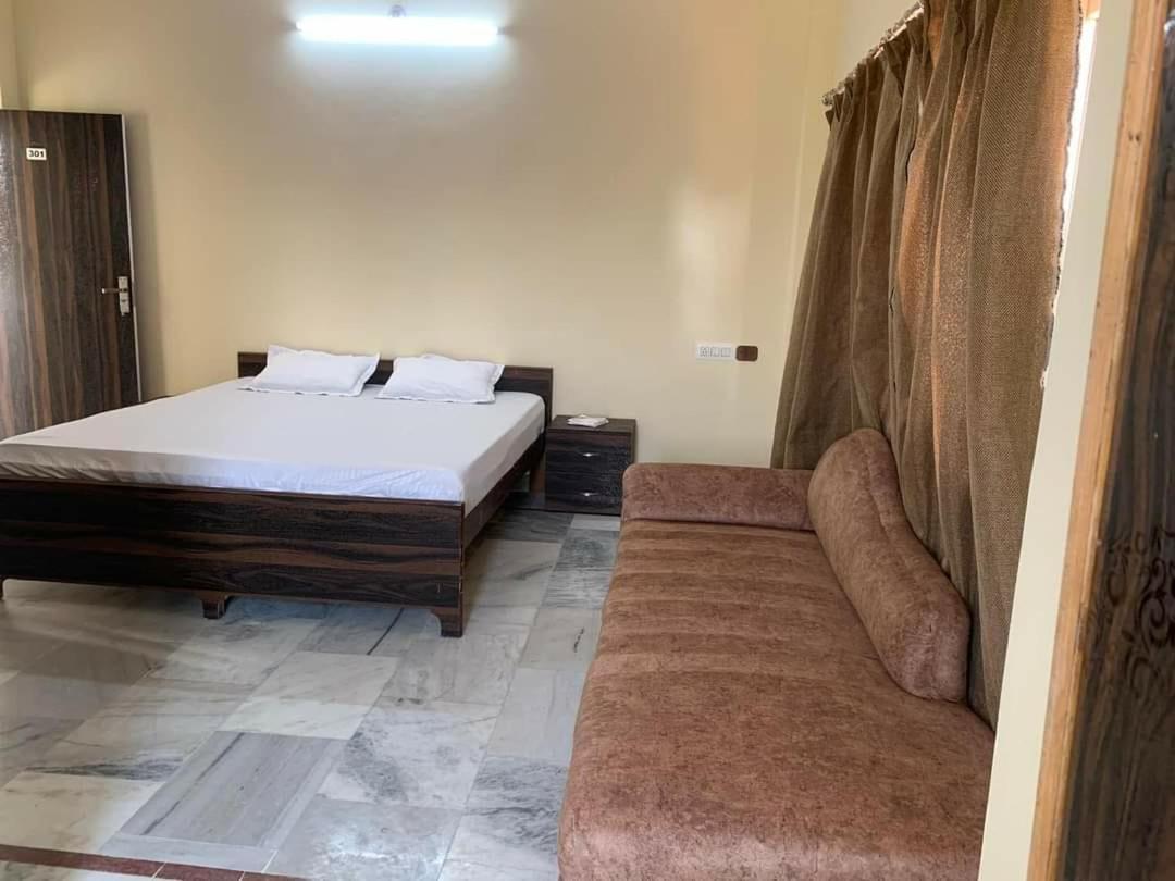 Ammaji - Housity