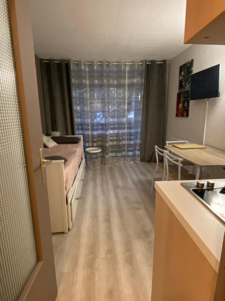 Studio La Baleine Rose Centre Cap D'Agde - Housity