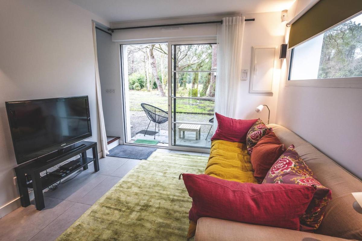 Villa CHEBEC Appartement en rez de jardin avec terrasse vue sur golf d Hossegor - Housity