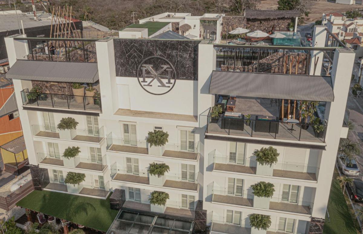 The Xperience by g - Adults only - Housity