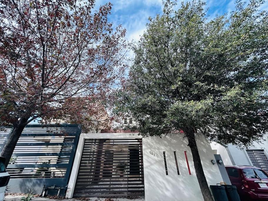 Great house in Monterrey 3 bedroom wifi AC parking - Housity