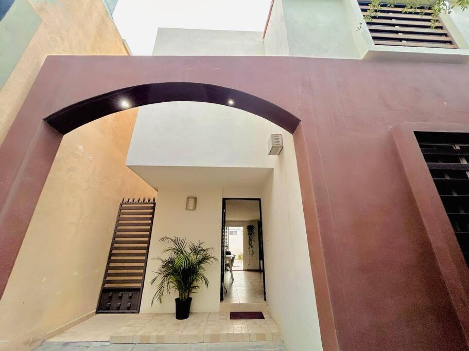 Great house in Monterrey 3 bedroom wifi AC parking - Housity