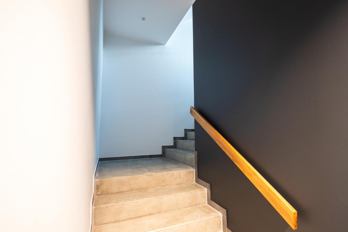 R64 Premium Apartments - Housity