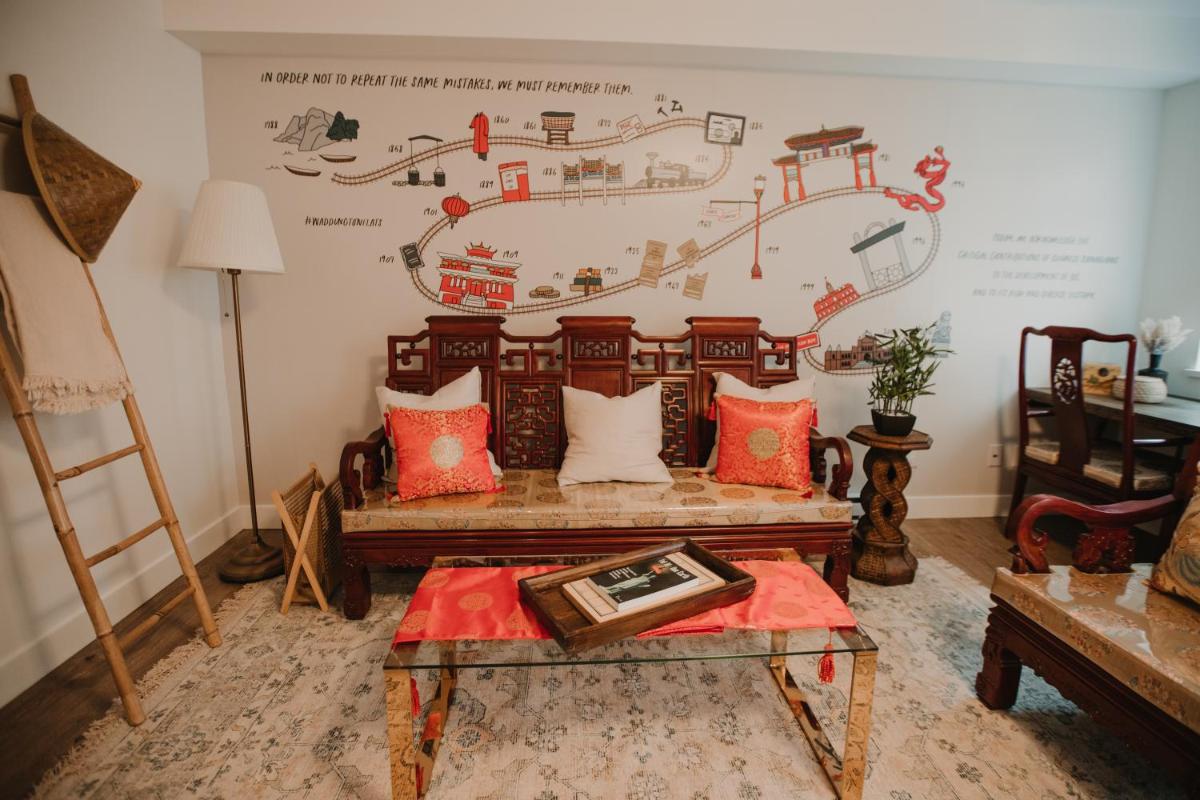 Charming Chinatown Quarters : Unique and Central - Housity