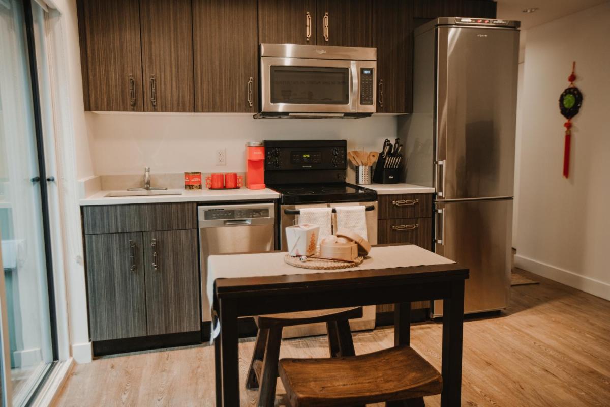Charming Chinatown Quarters : Unique and Central - Housity