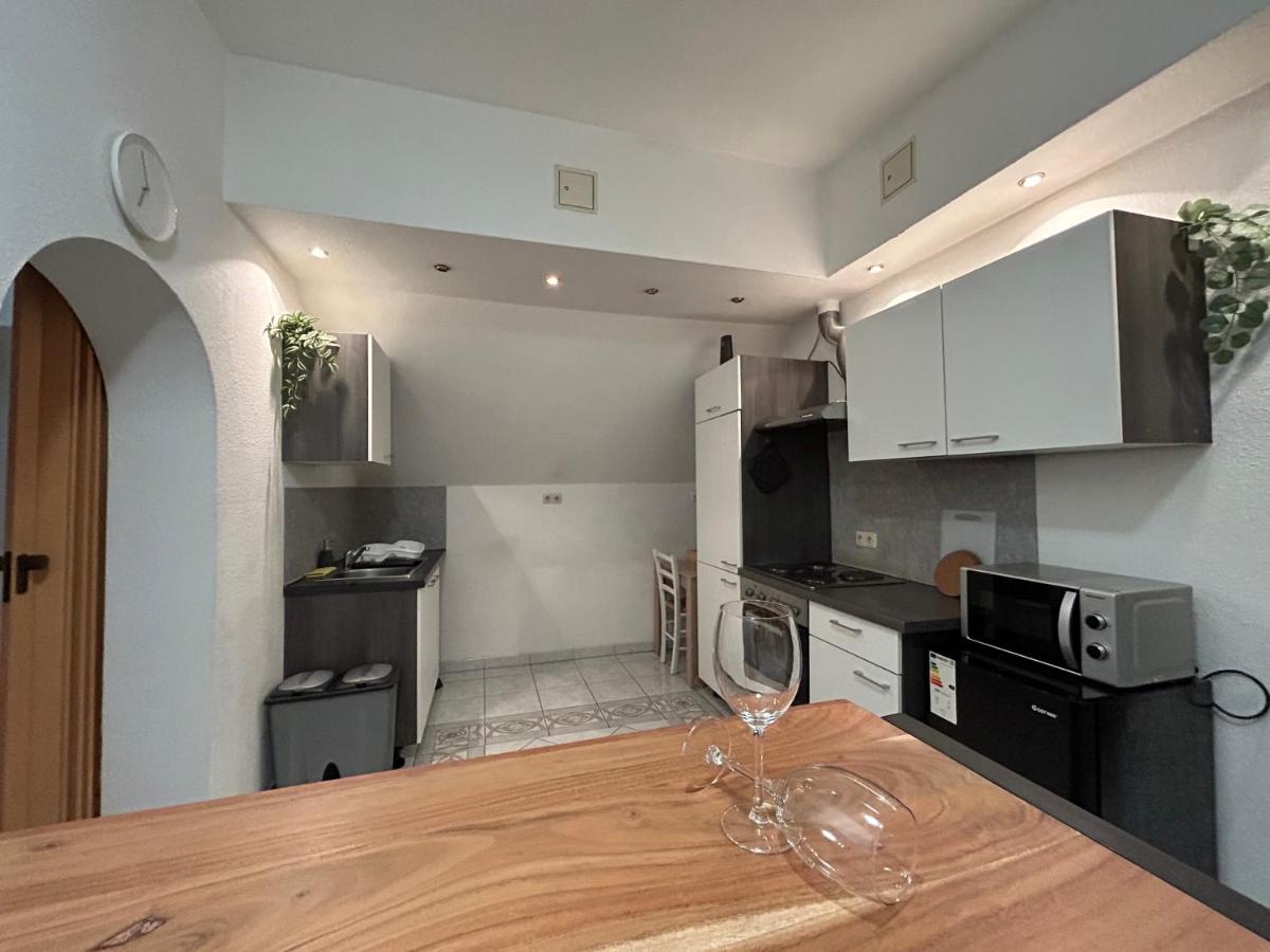Parkplätze, Einzelbetten, 2 Balkone, fast Wi-Fi 100 Mbit, Homeoffice, Aufzug, lichtdurchflutet, Panoramablick - Housity