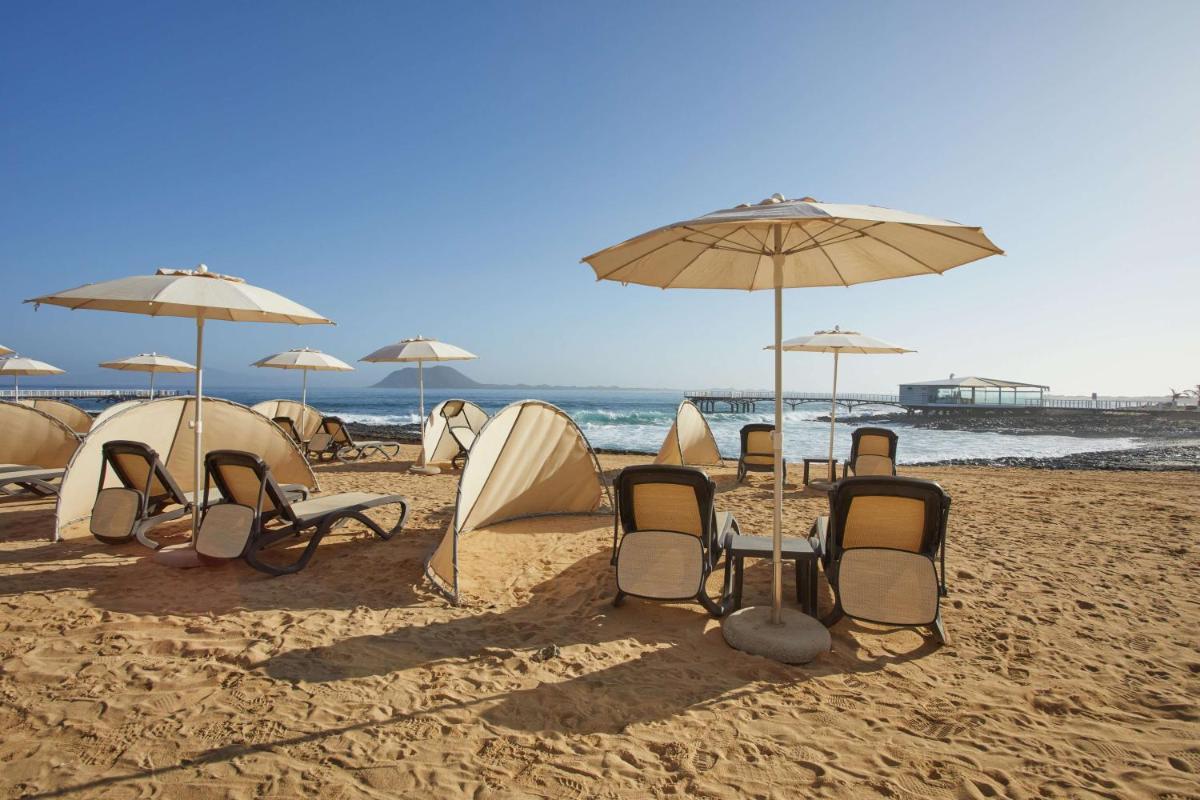 Playa de o cerca de este hotel