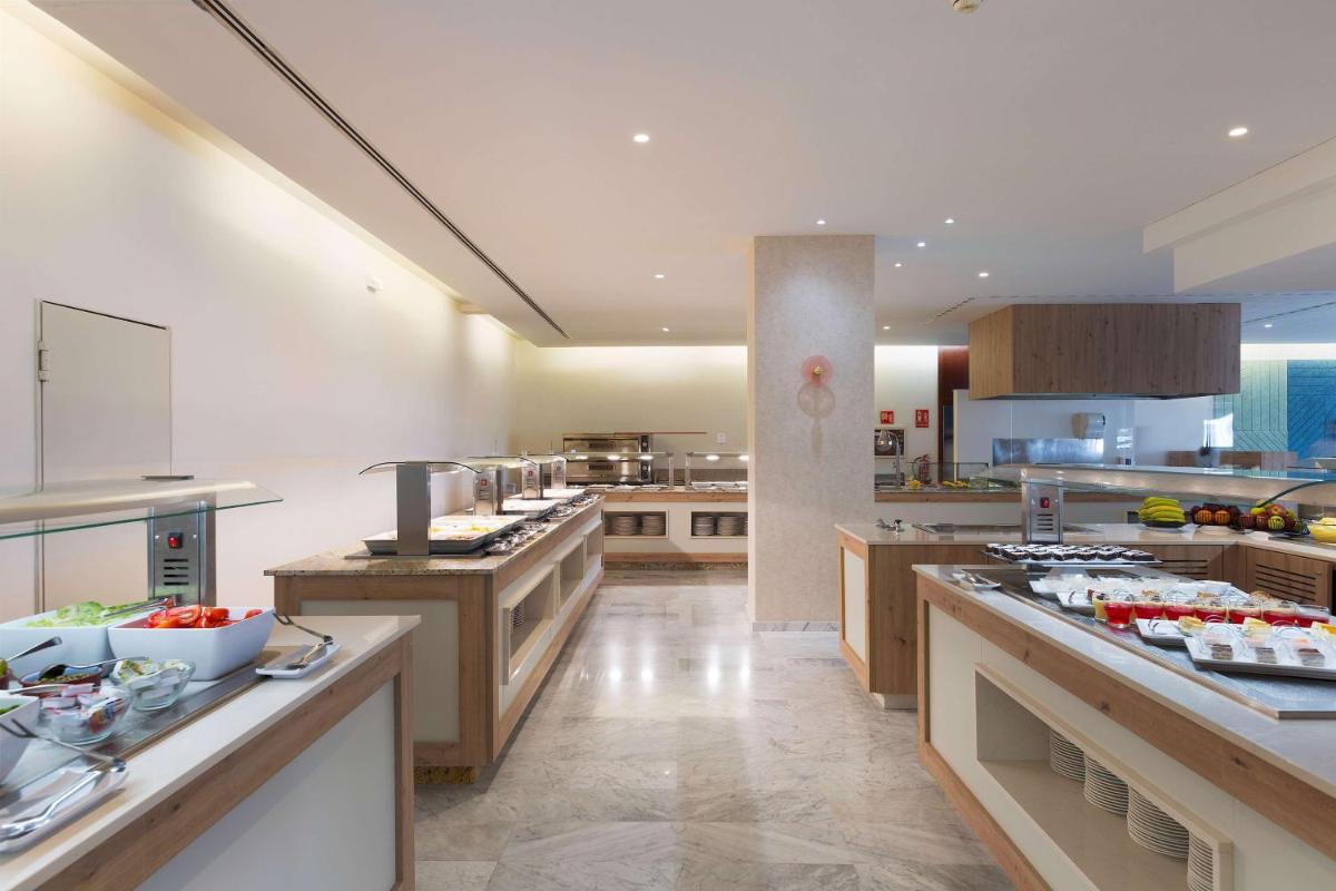 Una cocina o zona de cocina en Alua Illa de Menorca