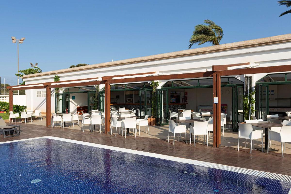 Piscina en o cerca de Alua Illa de Menorca