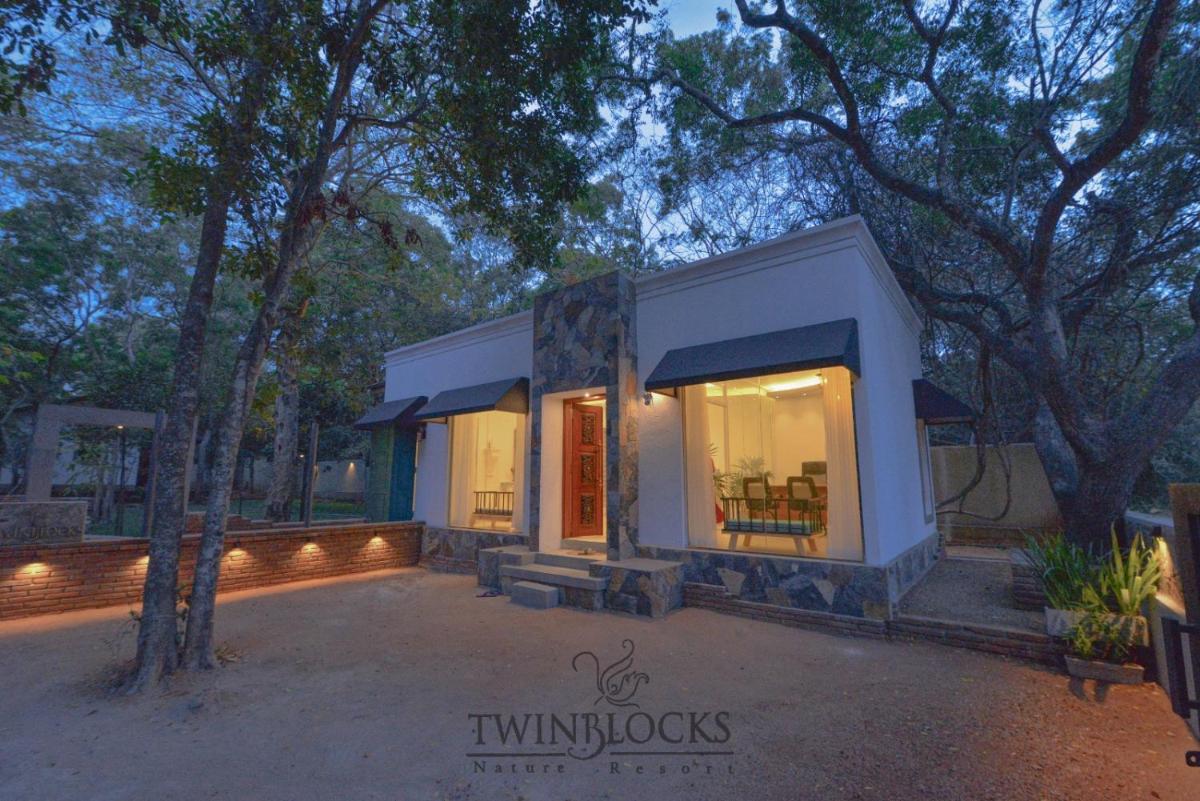 Twin Blocks Nature Resort - Housity