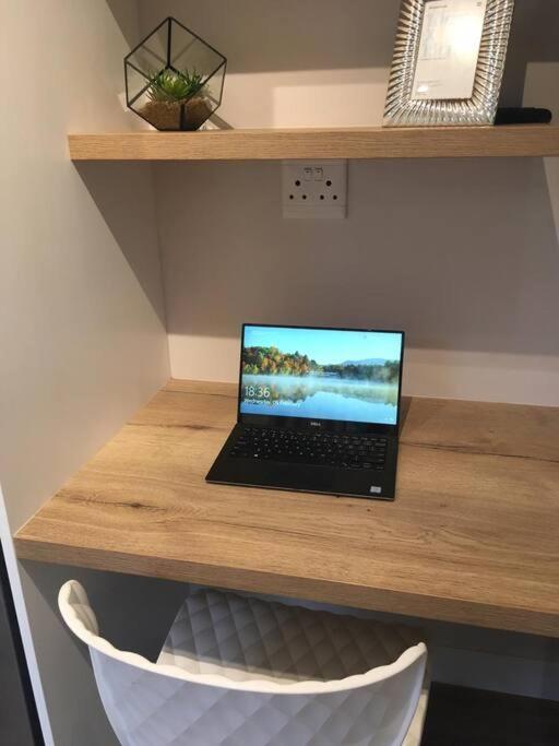 Lovely studio apartment in Pinelands, Cape Town - Hizvo
