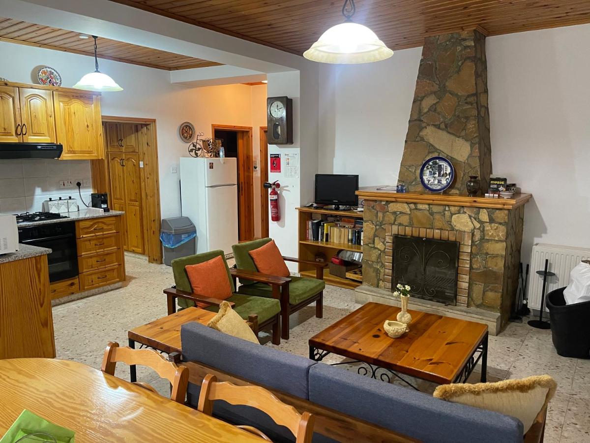 Omodos Village Houses - Housity