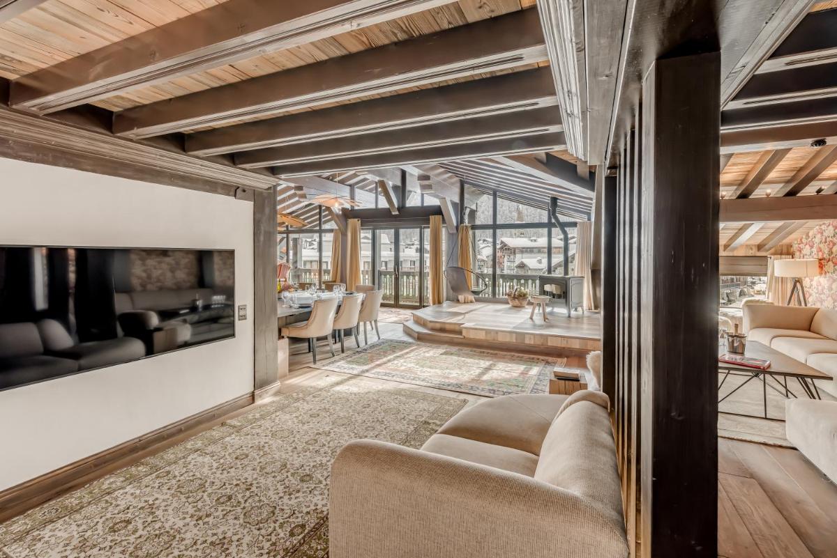 Coin salon dans l'établissement Hotel & Spa Le Val d'Isère