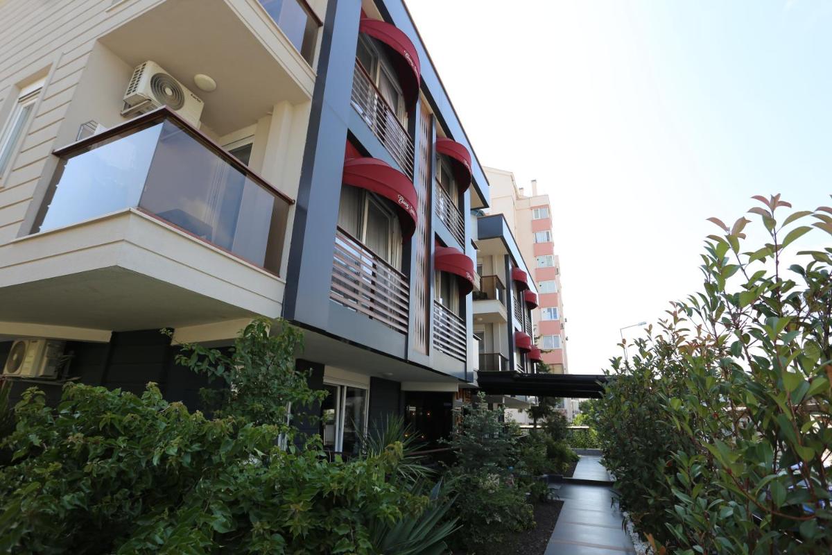 Elanis Suites - Housity