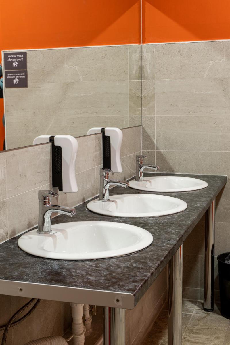 People Hostel & Coworking - Hizvo