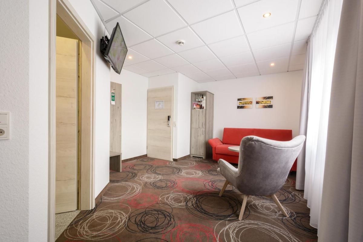 Hotel Engelhorn - Housity