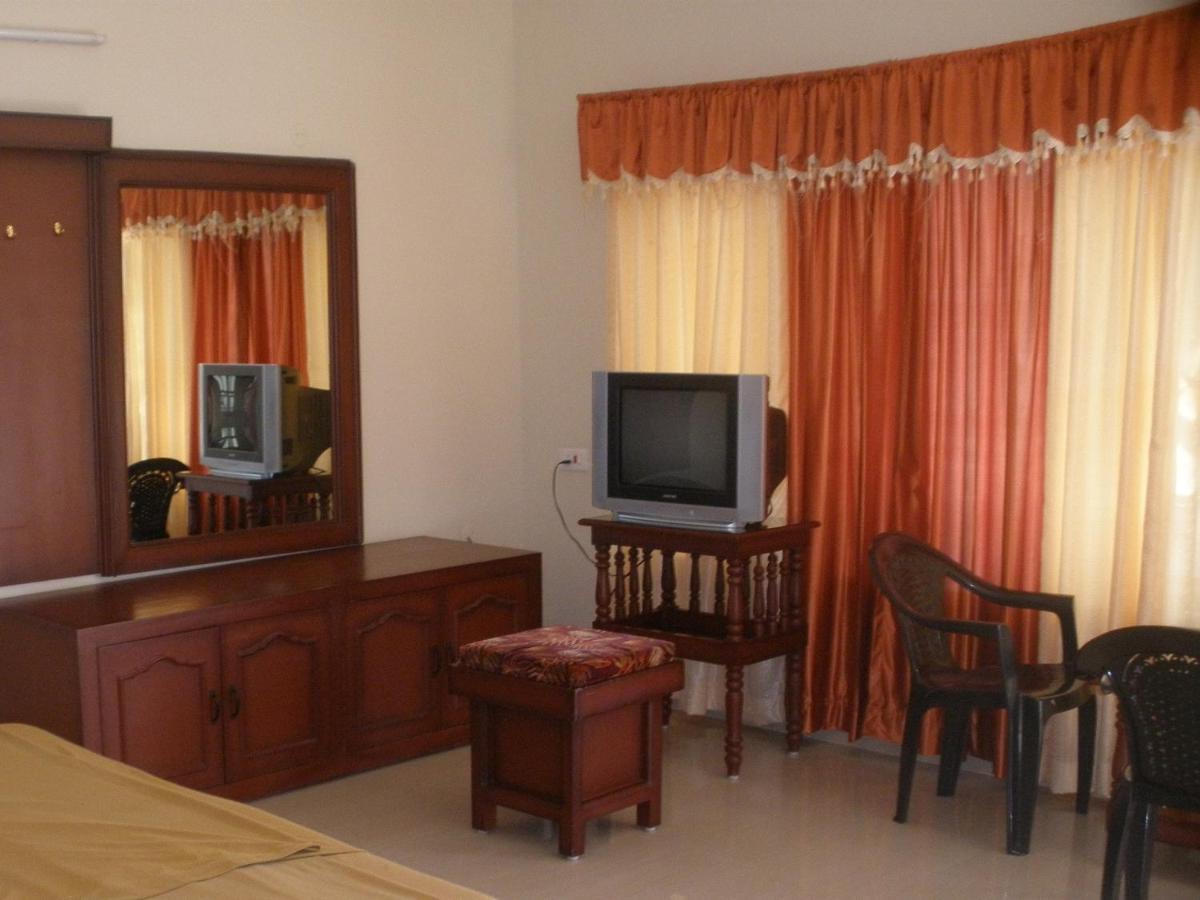 Jungle Palace Homestay - Housity
