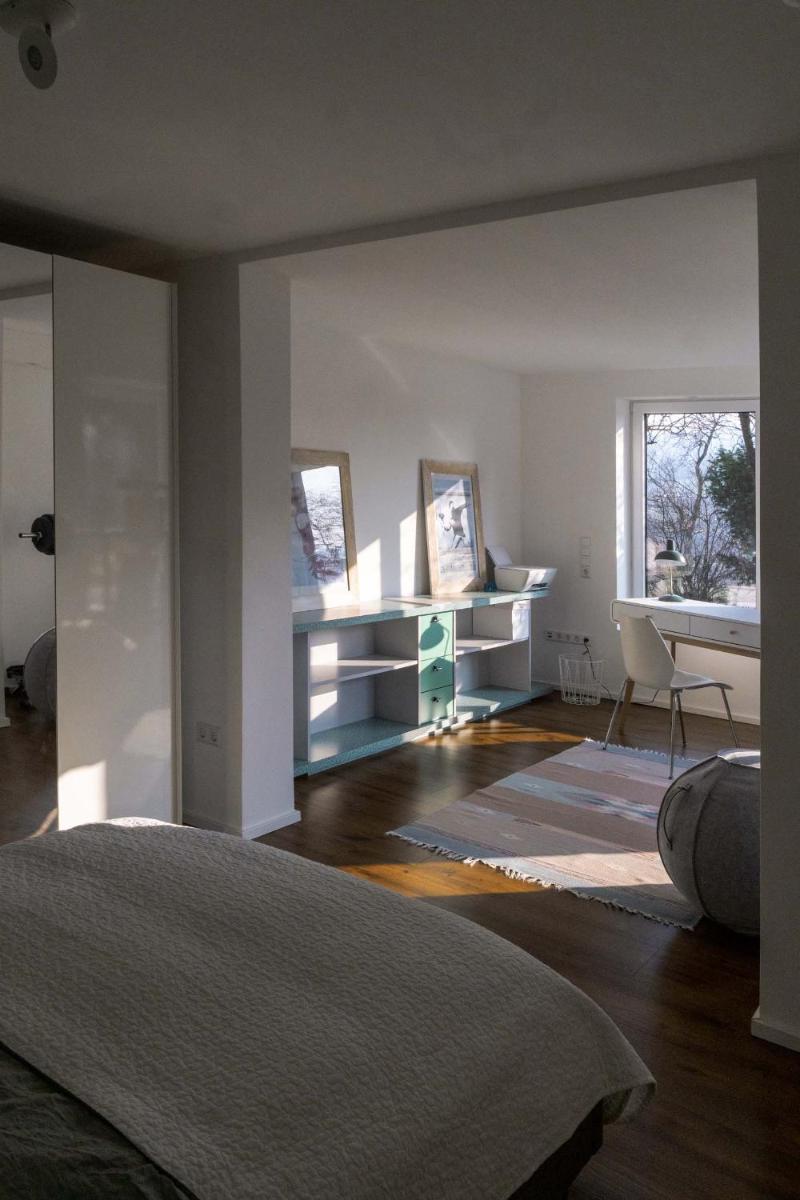 Sunshine River Flat - Housity