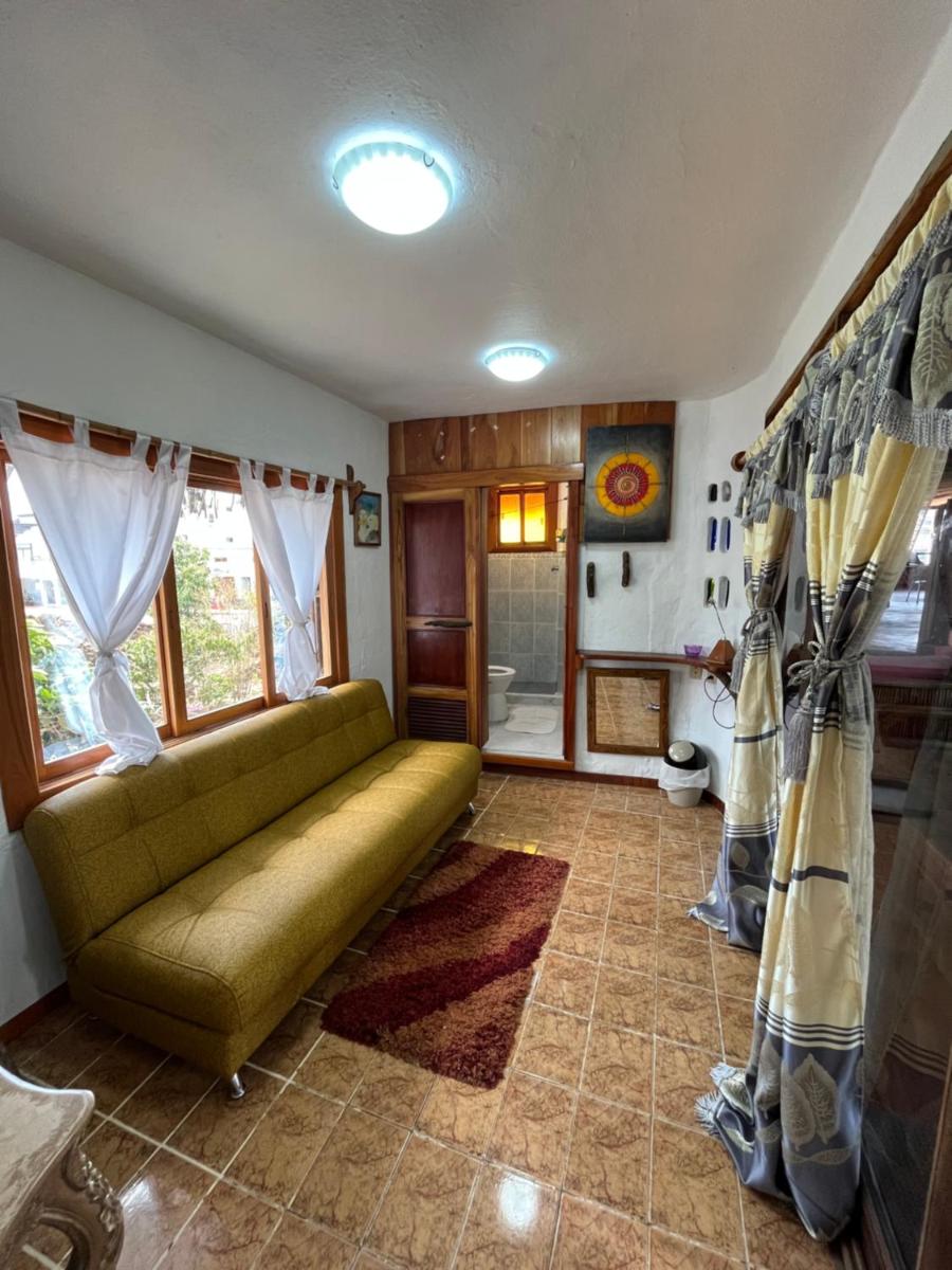 Lonesome George Ecolodge - Housity