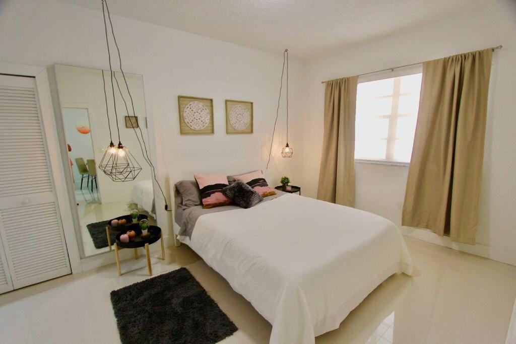 Suitetrails - BEAUTIFUL APARTMENT FOOTSTEPS FROM THE BEACH