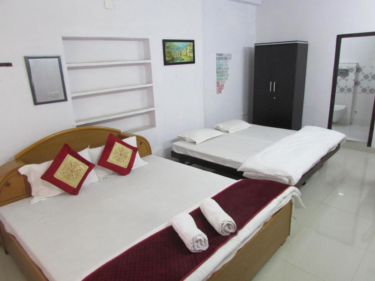 Ashish Guest House, Goverdhan Vilas - Housity