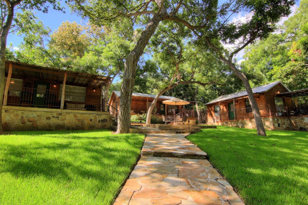 The Hideout RR 6954 - Housity