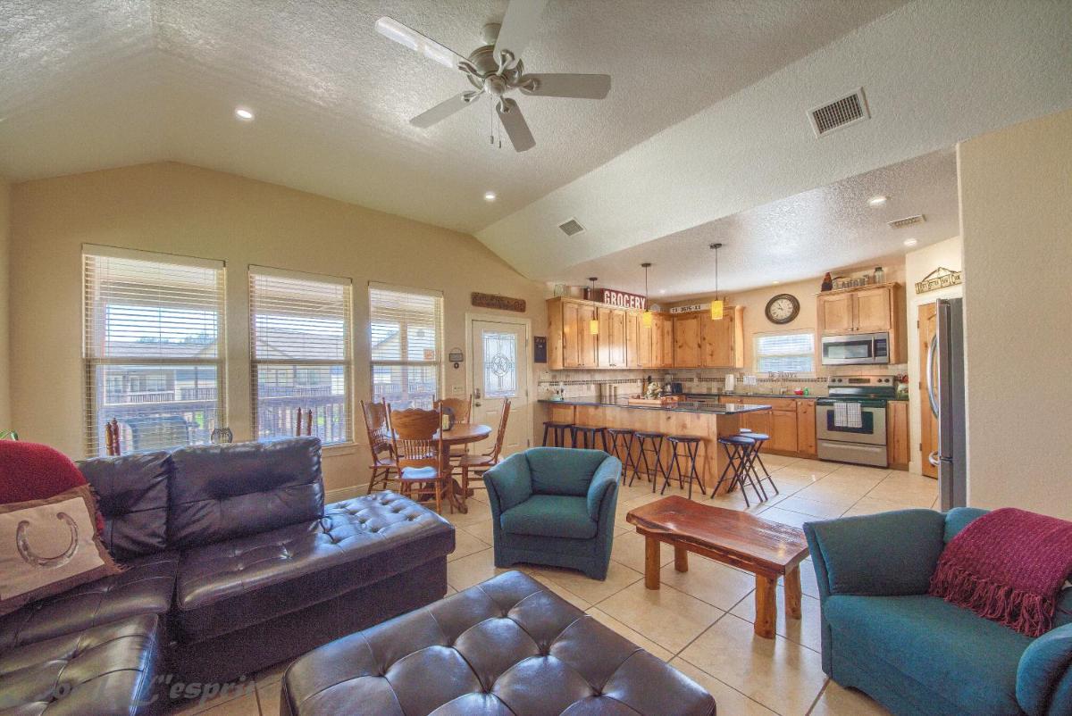 Silver Spur RR 94401 - Housity