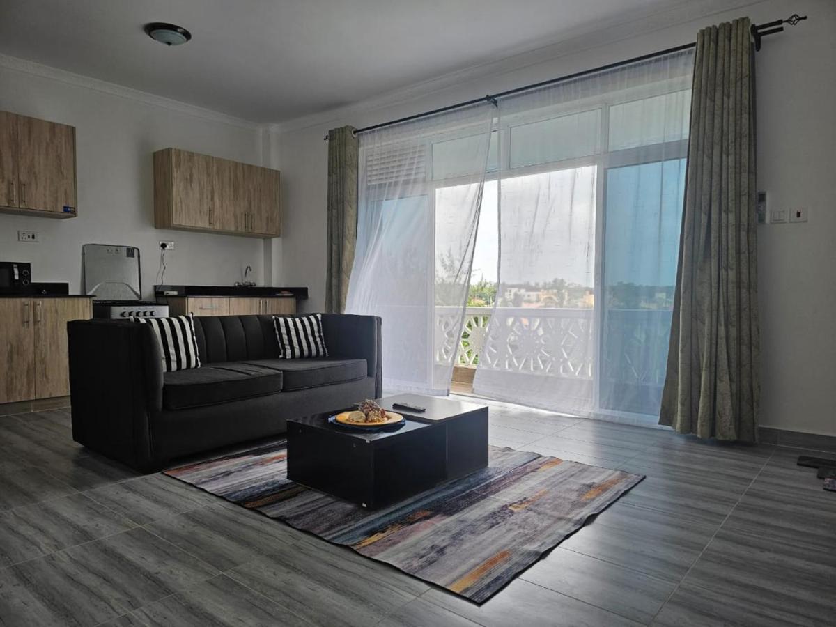 Prideinn 90210 Homestay shanzu - Housity