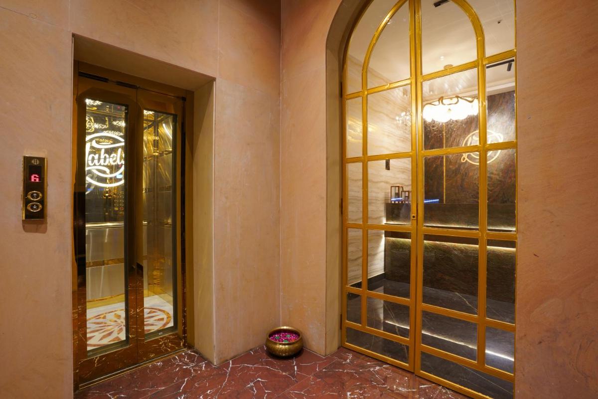 Labels Hotel - Housity