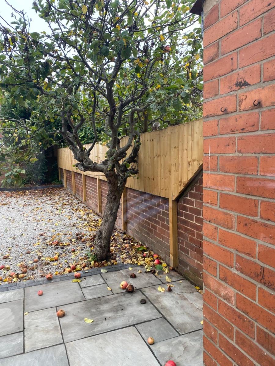 Bessie House Free Parking Doncaster Racecourse Wildlife Park Eco Power Stadium A1 M18 M1 M62 - Housity