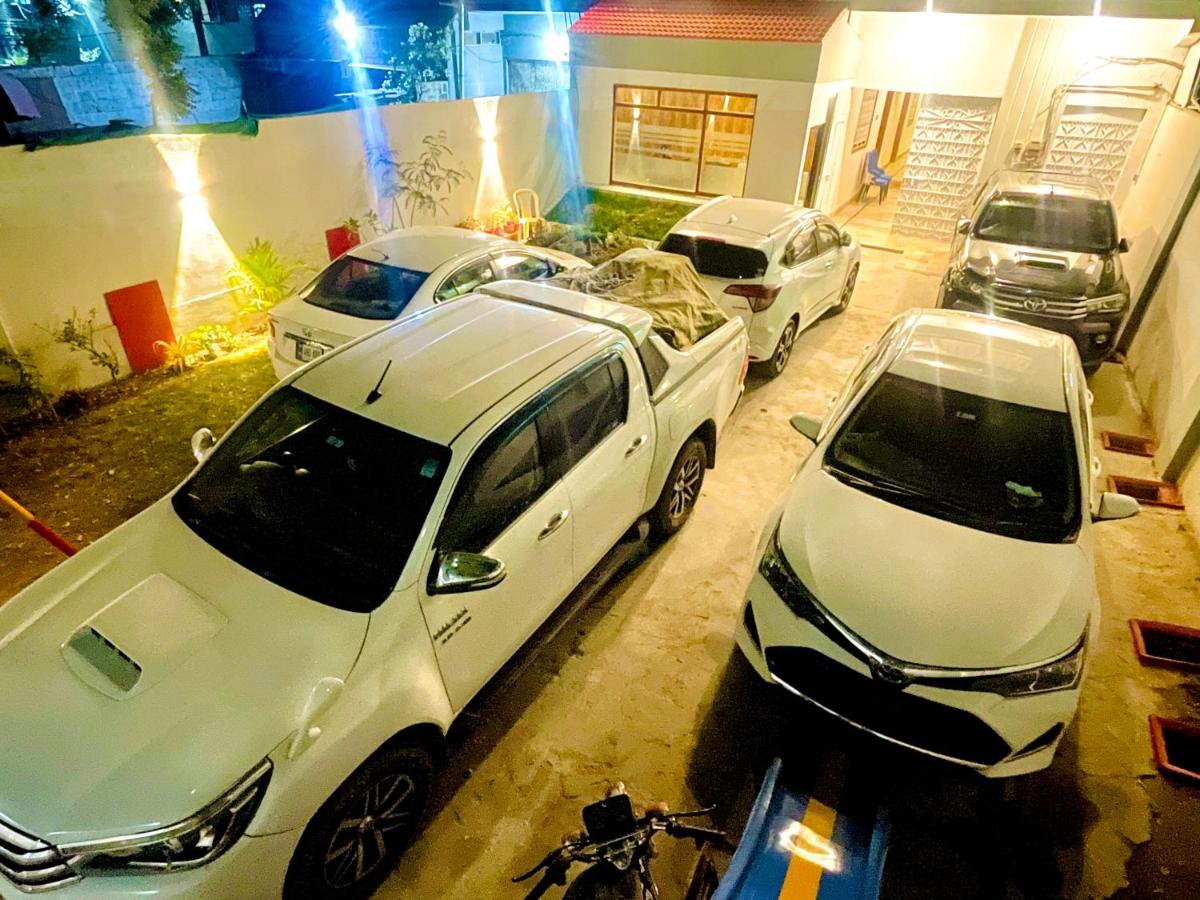 Hotel Bed & Rest Airport - Housity