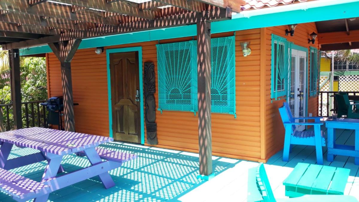 Coco's Beachfront Cabanas - Housity