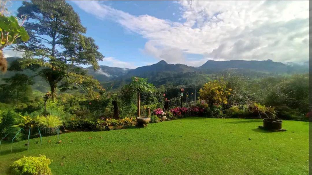 Suitetrails - Alojamiento Rural Jardín Consentido