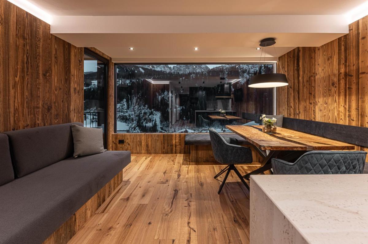 Enjoy Dolomites - Chalet - Housity